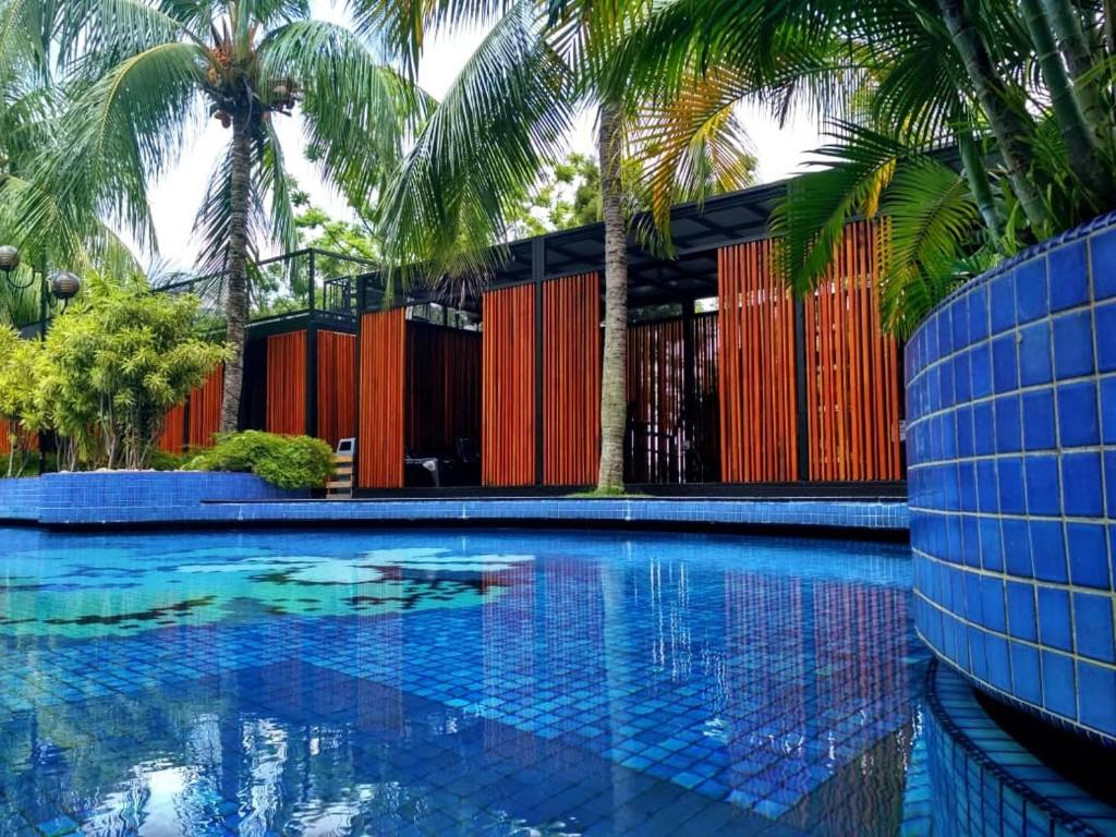 Century Bay Private Residences - Tap to explore photos