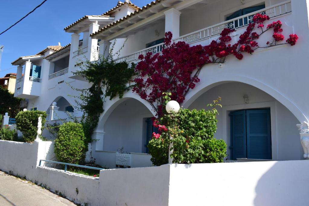 Kalimera Studios and Apartments photo 3