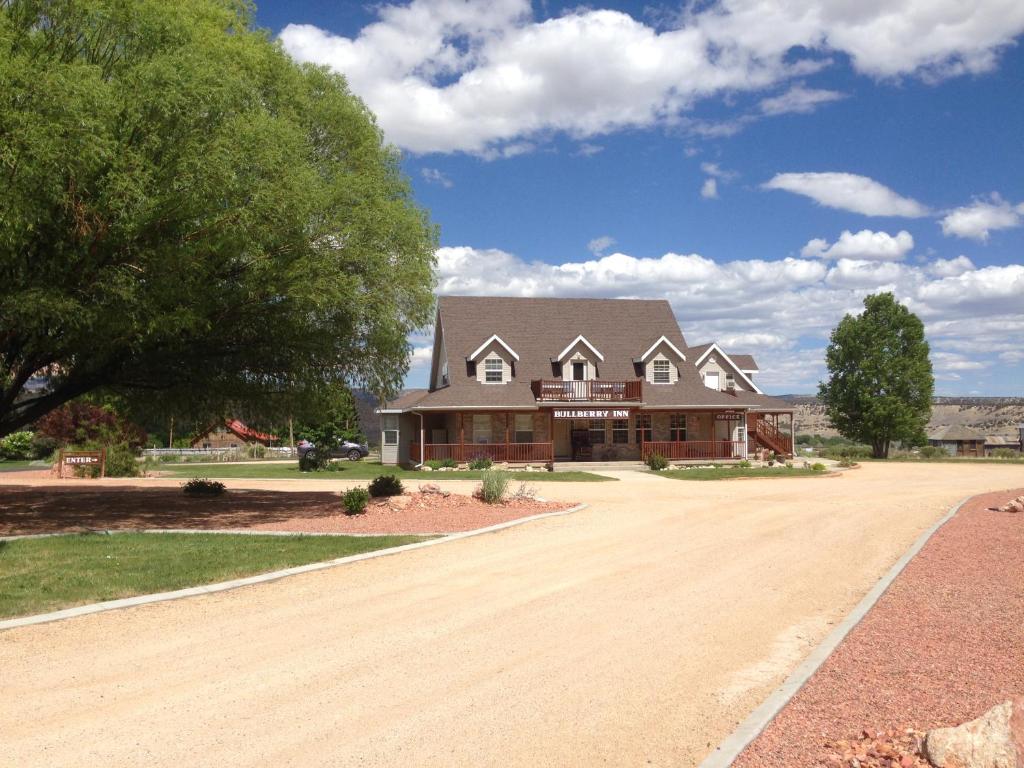 Bullberry inn Bed & Breakfast image