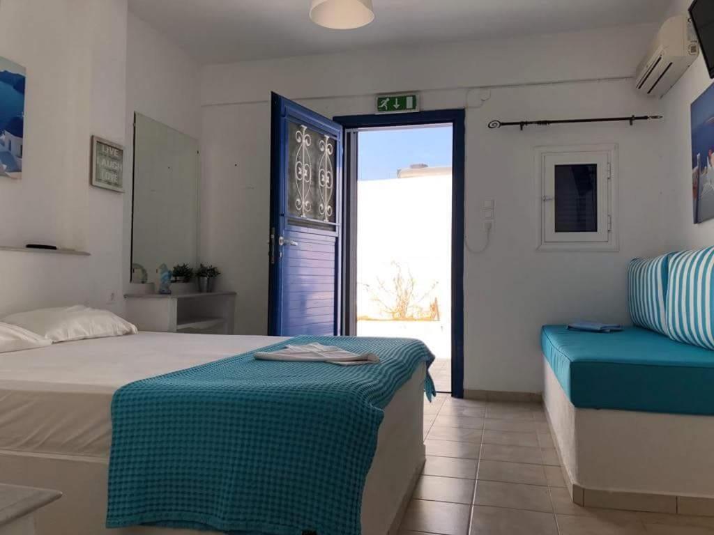 Marina's Studios Serifos photo 1