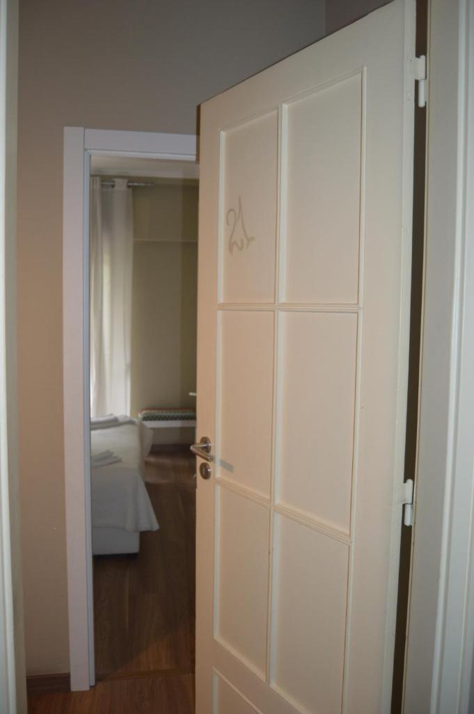 Семейный (Классический семейный номер с общей ванной комнатой), Wallis São Bento