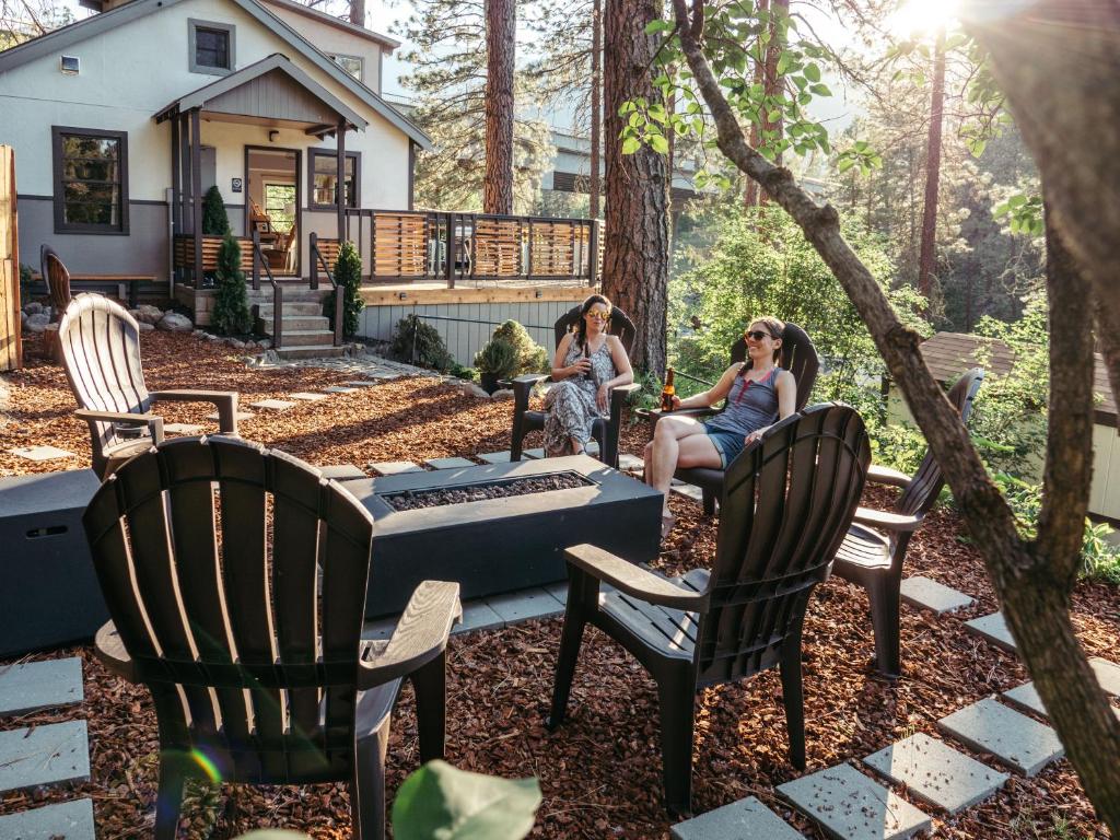 LOGE Leavenworth Riverside photo 4