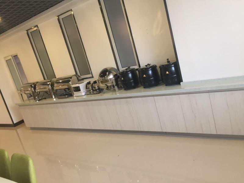 Vatica Xingtai Qiaoxi District Yongkang Street Technical College Hotel photo 1