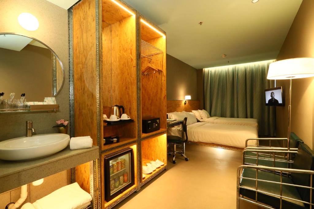 Двухместный (IND Family Triple), IND Hotel
