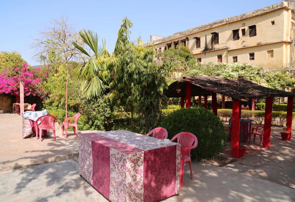Haveli Uma Megh Tourist Guest House photo 1