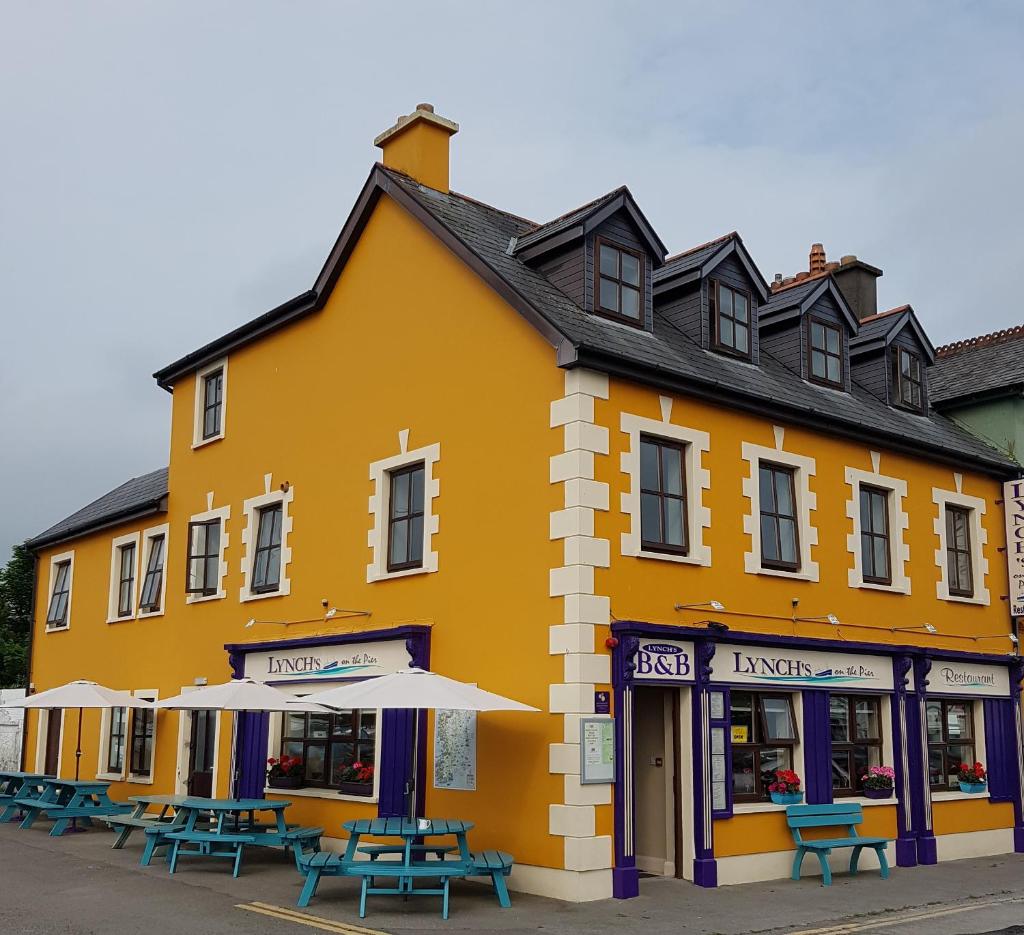 Lynch's on the Pier photo 3