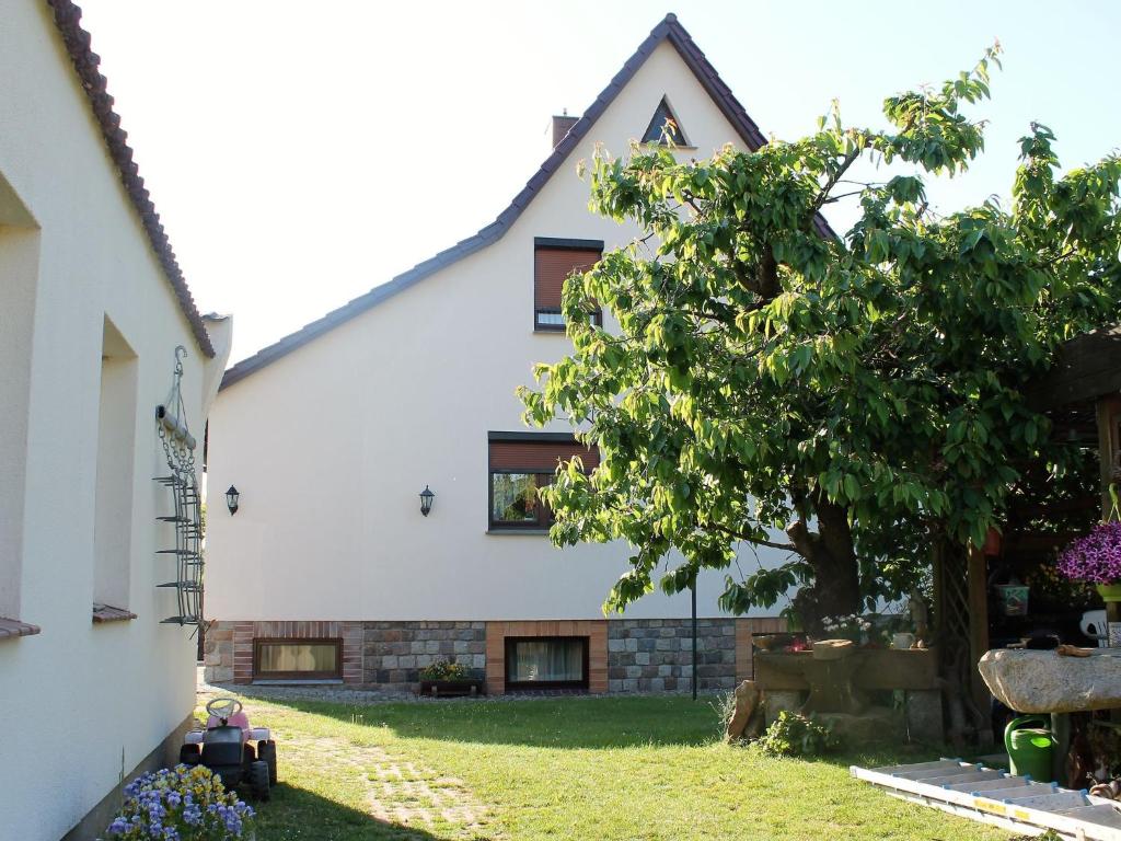 Luxorious Apartment in Gagelow with Garden photo 2