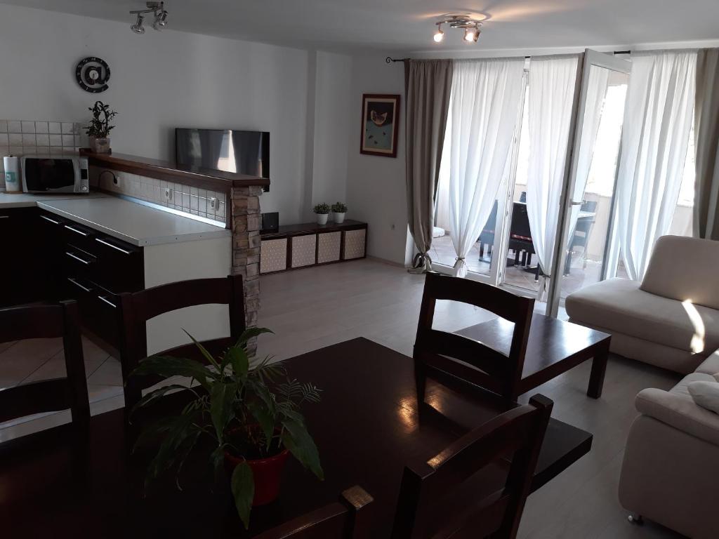 Apartments Marijana photo 4