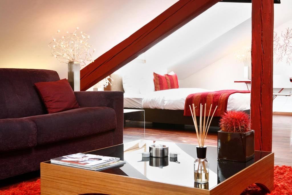 Сьюит (Люкс в мансарде), La Cour Des Augustins Boutique Gallery Design Hotel