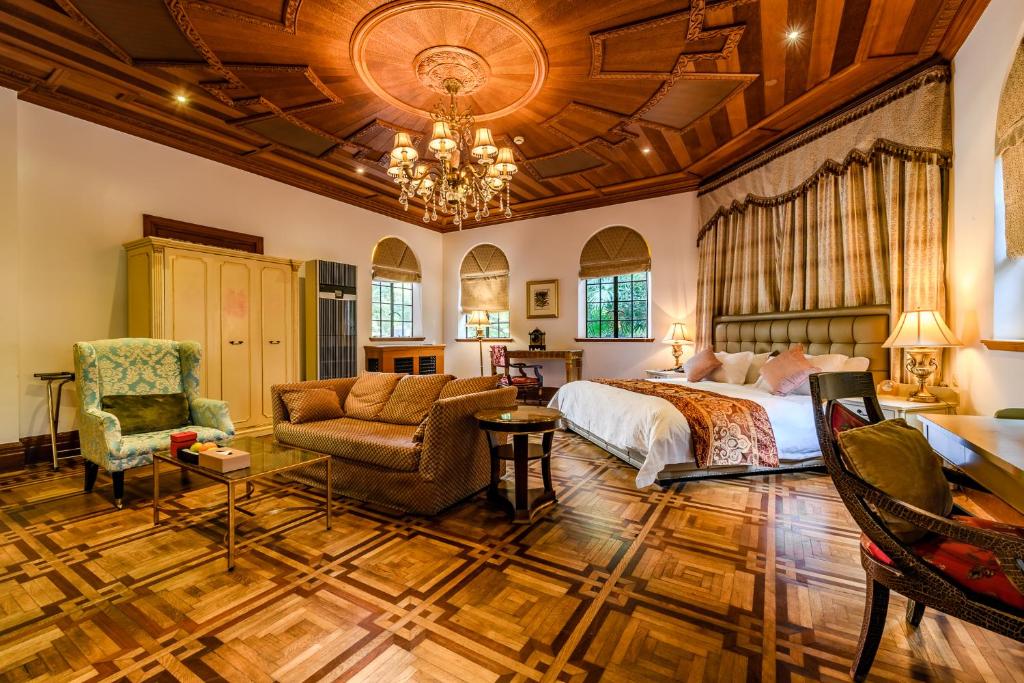 Двухместный (Executive Double Room(Include One Breakfast)), Shanghai Hengshan Moller Villa Hotel