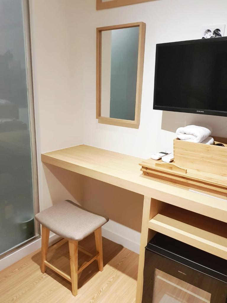 Трехместный (Трехместный номер с собственной ванной комнатой), Artravel Myeongdong