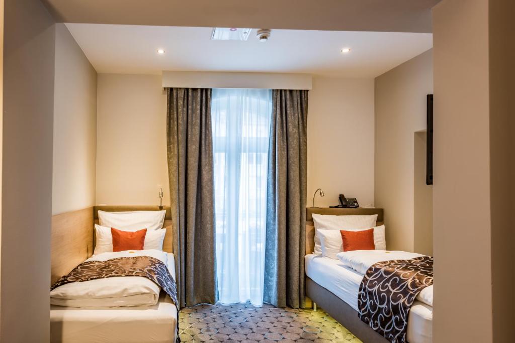 AKZENT Hotel Villa Saxer photo 1