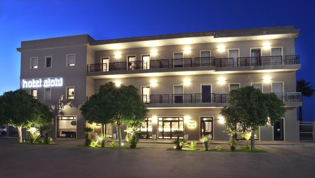 Hotel Aloisi - Tap to explore photos