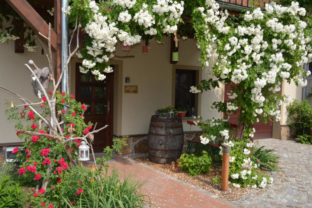 Ferienappartements "Landromantik"
