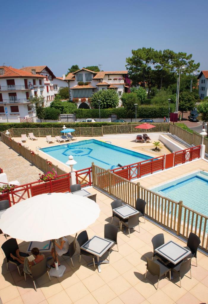 Hôtel & Résidence Vacances Bleues Orhoïtza photo 4