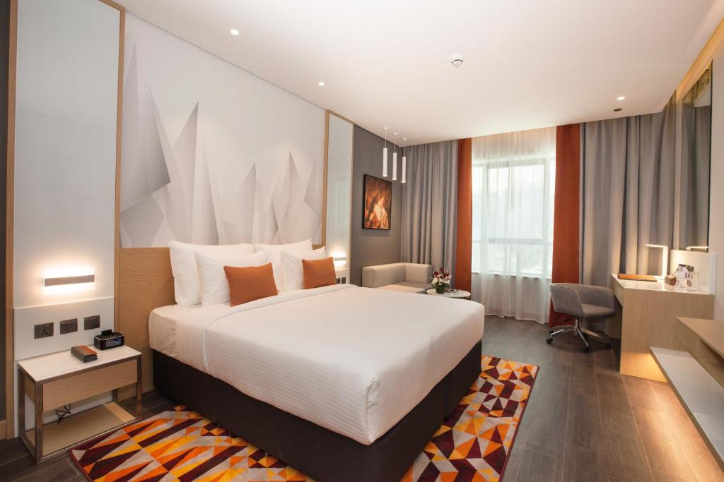 Четырехместный (Смежный номер), Отель Flora Inn Hotel