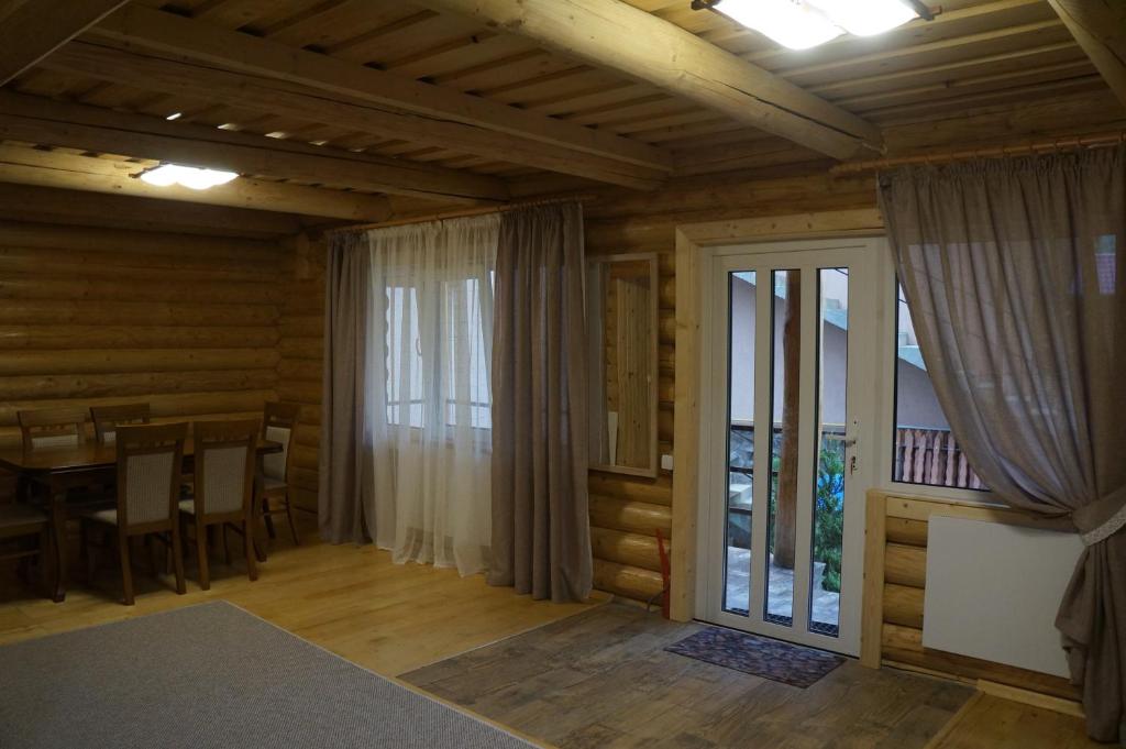 Guest House Smerichka photo 4
