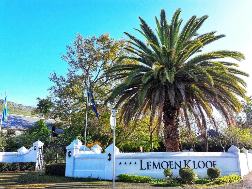 Lemoenkloof photo 2