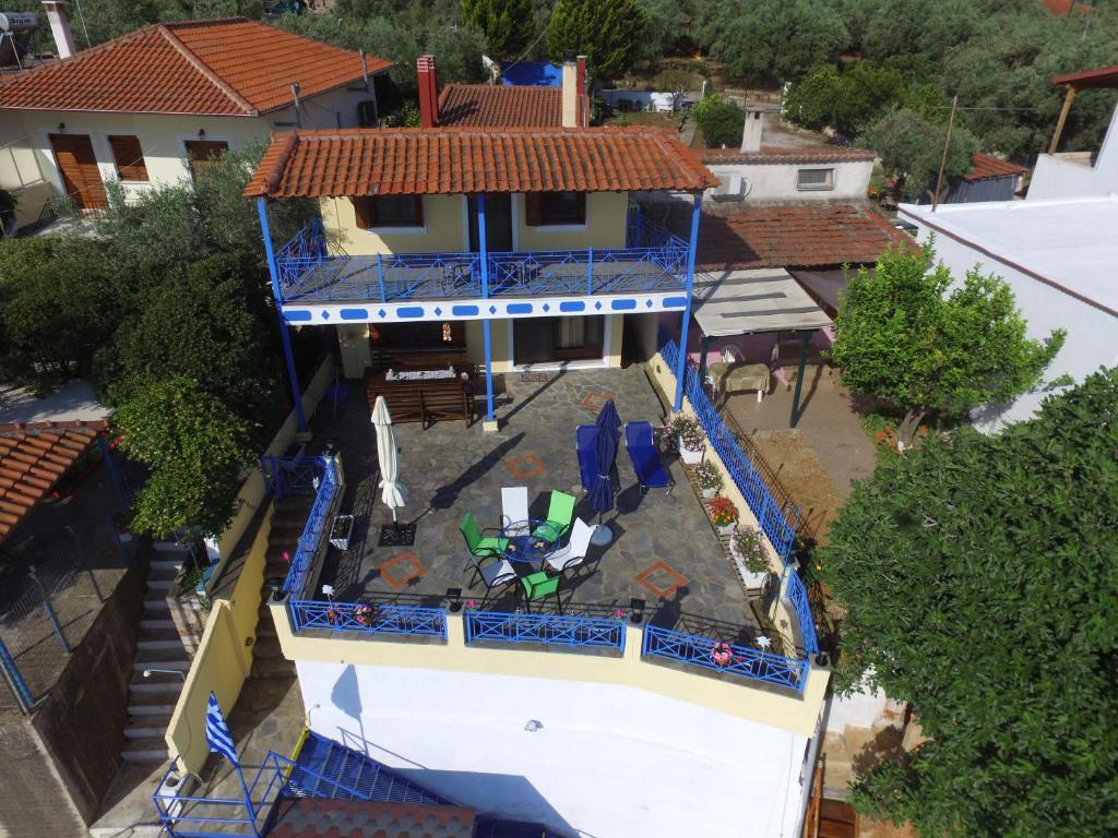 Dimitris Constantinou photo 4