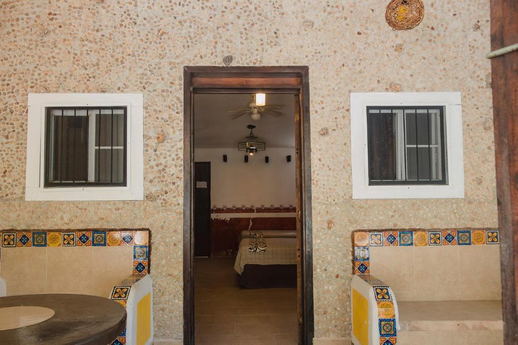 Antigua Lodge, 70 m from sandy beach photo 3