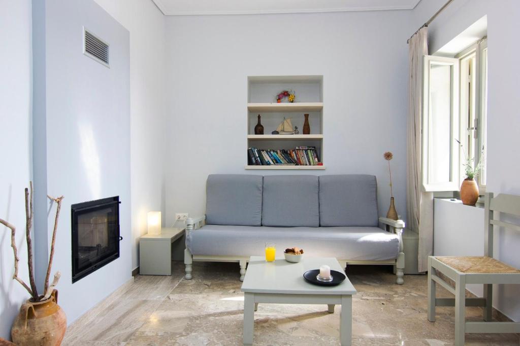 Madena Apartments photo 1
