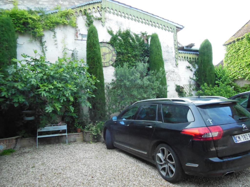 Les Bains Bed & Breakfast photo 4