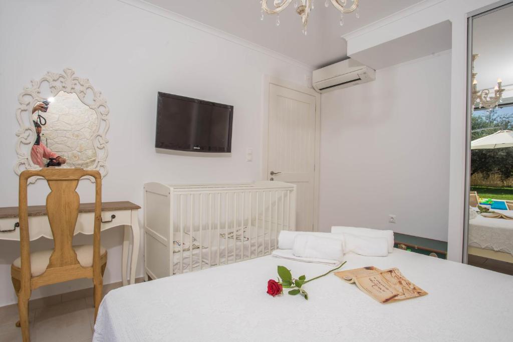 Alexandros Stone House photo 2