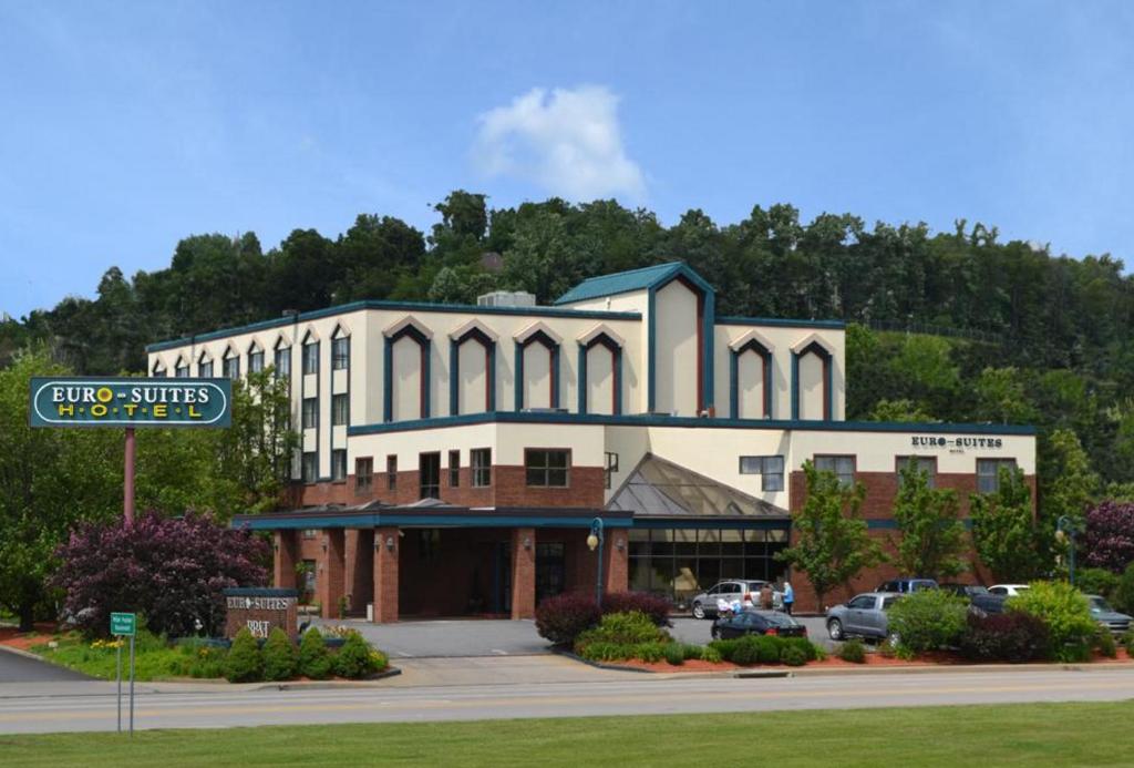 Euro Suites Hotel image