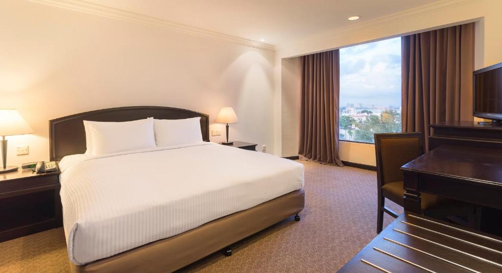 Семейный (Семейный номер), Bayview Hotel Georgetown Penang