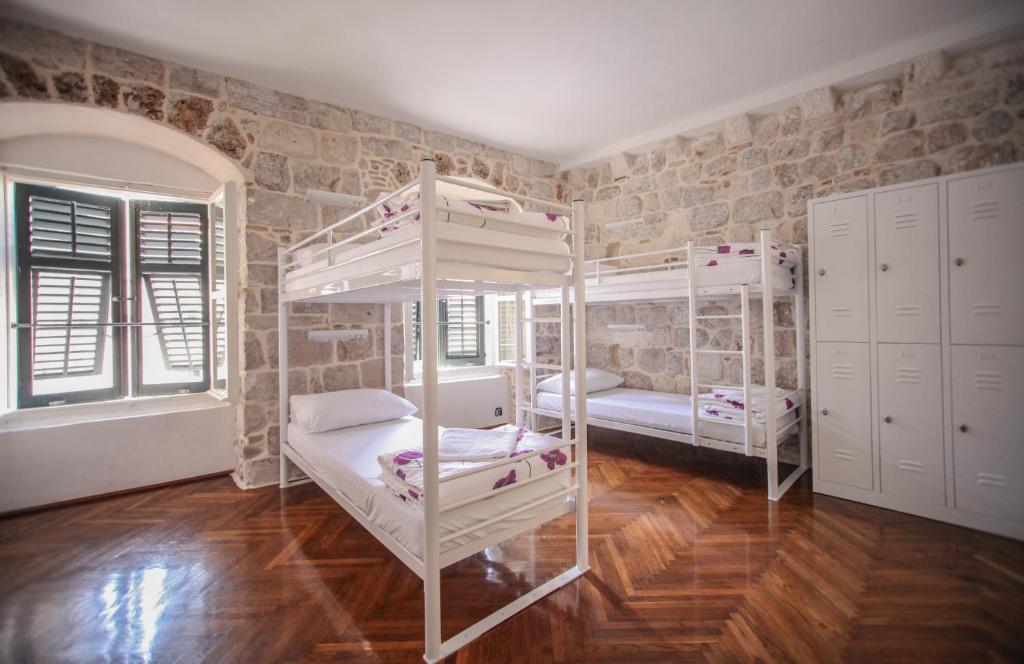 Hostel Angelina Old Town photo 1