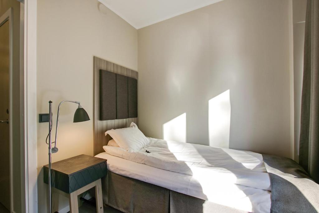 Одноместный (Небольшой одноместный номер), First Hotel Brommaplan