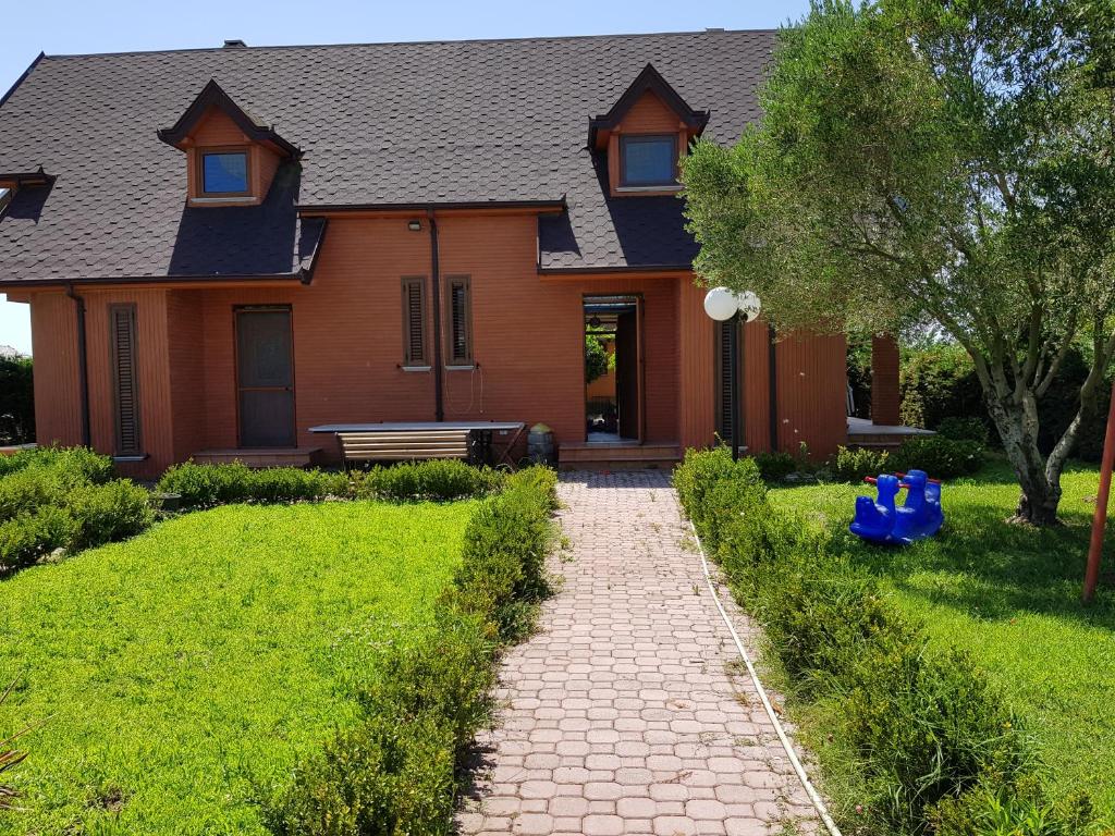 Villa "GREEN PARADISE"
