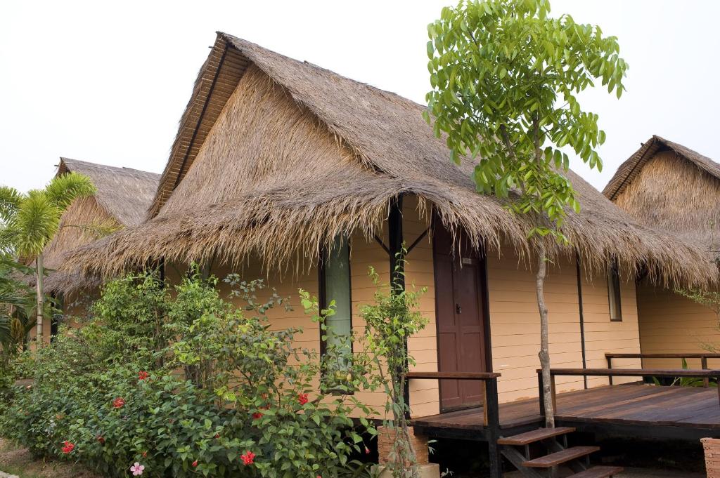 Двухместный (Коттедж), Inrawadee Resort