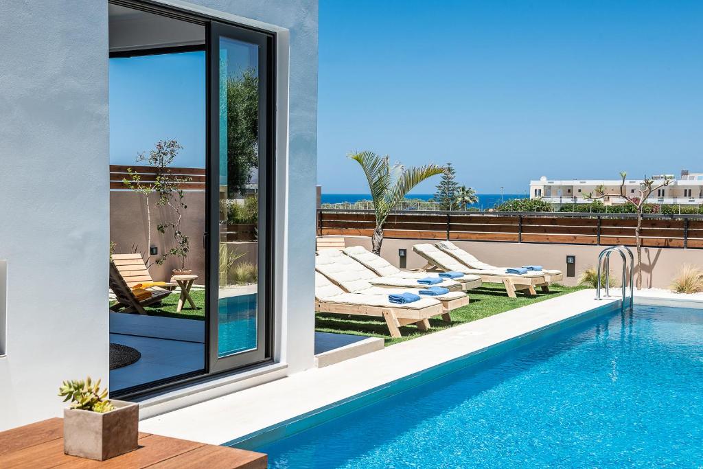 Fos Villa, a Luxe House with Private Heated Pool photo 1