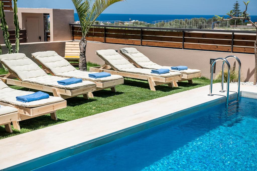 Fos Villa, a Luxe House with Private Heated Pool photo 3