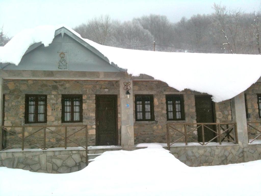 Manis Hotel photo 2