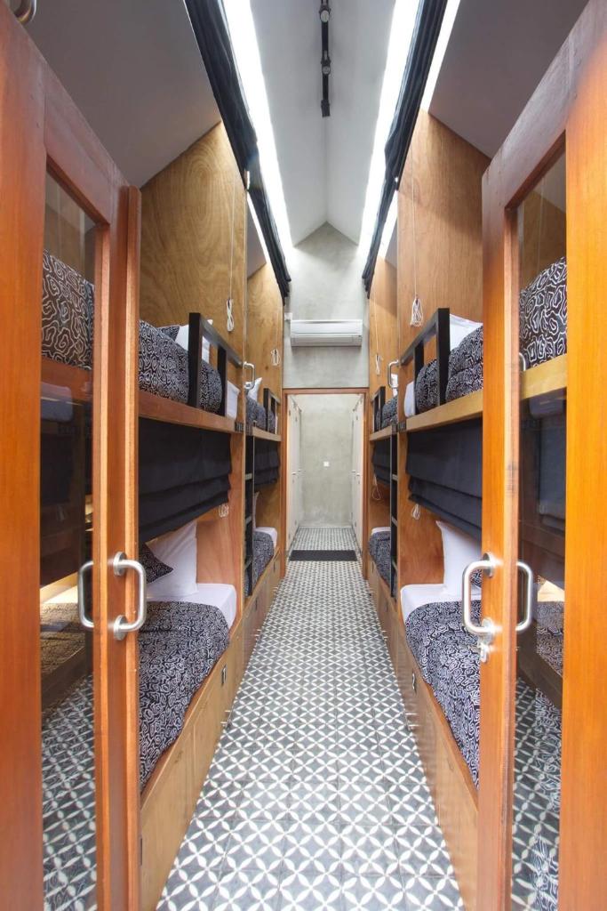 Номер (Кровать в общем 8-местном номере для мужчин и женщин), Sunshine Vintage House