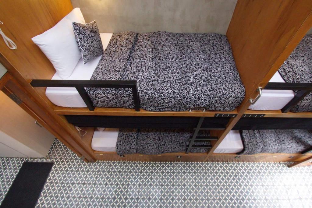 Номер (Кровать в общем 8-местном номере для мужчин и женщин), Sunshine Vintage House