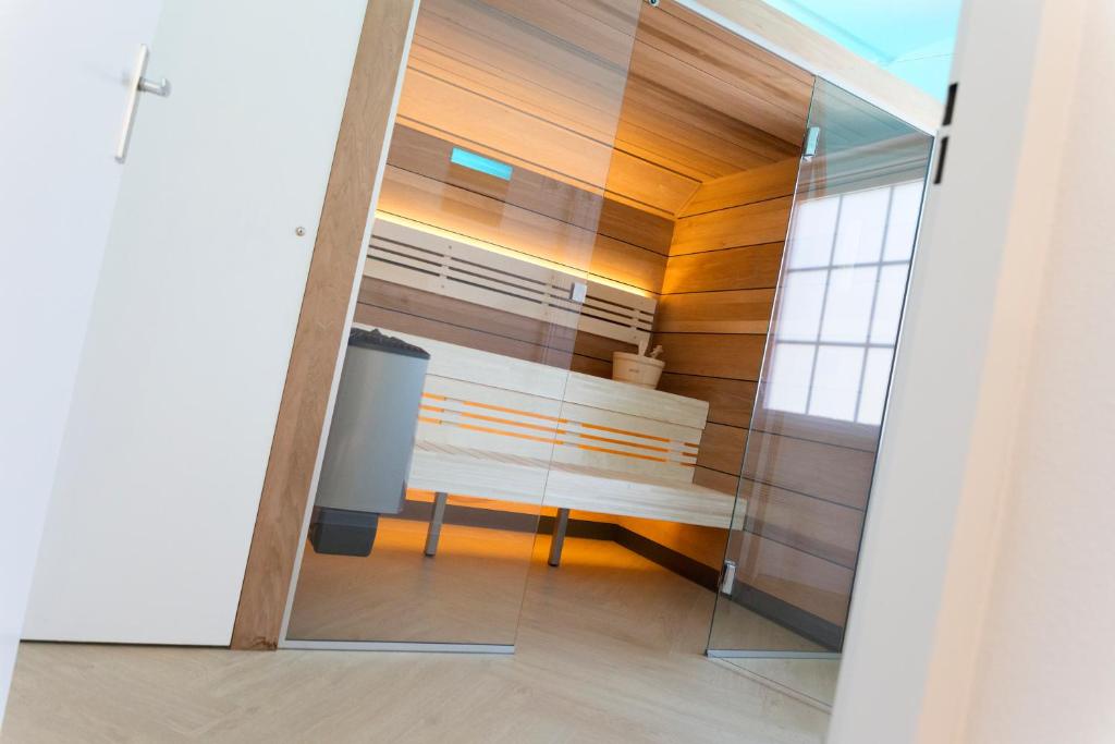 De Koolmees met privé Hottub en Sauna 5-persoons photo 4
