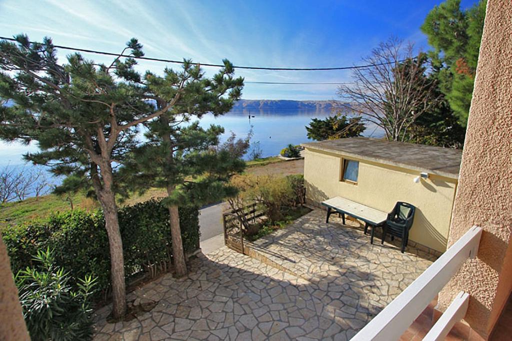 Beachfront House Ivana with Pool