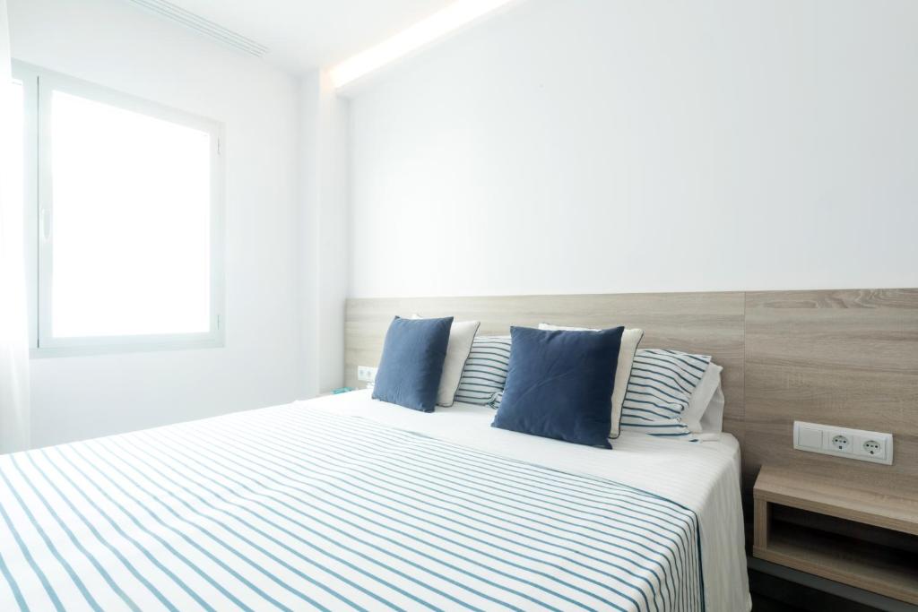 Sea Breeze Apartments photo 2