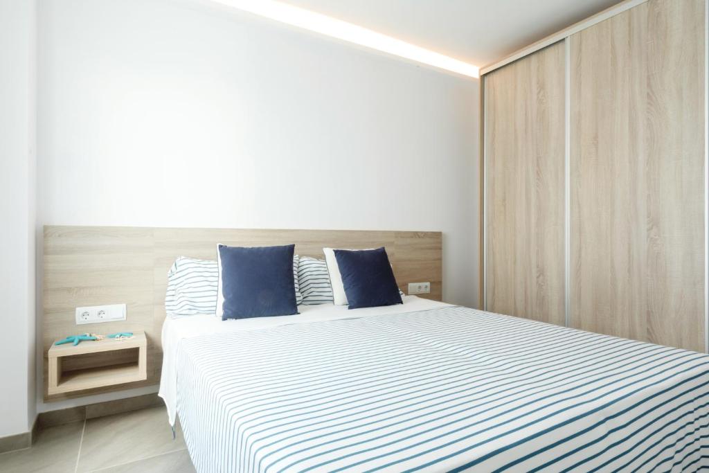 Sea Breeze Apartments photo 3