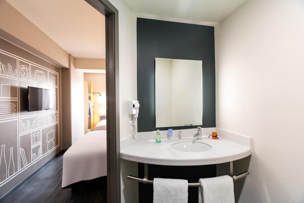 Трехместный (Двухместный номер с 2 двуспальными кроватями), Ibis Mexico Tlalnepantla