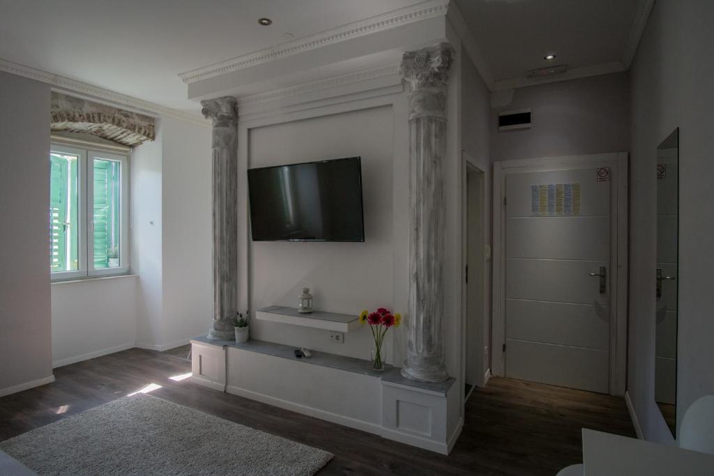 JR Luxury Guesthouse photo 1