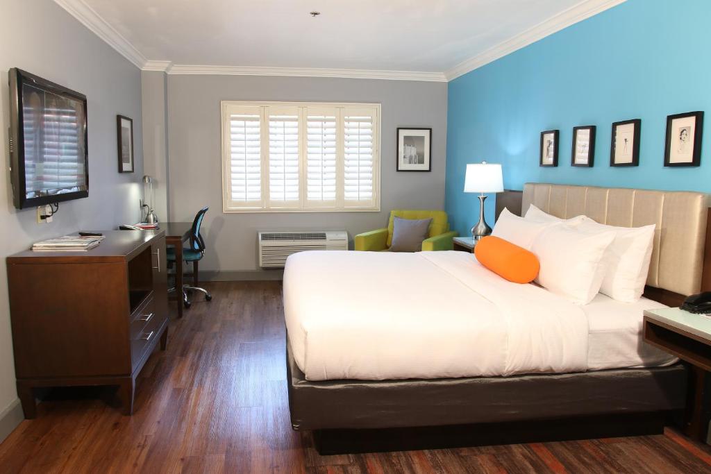 Двухместный (Номер с кроватью размера «king-size»), BLVD Hotel & Suites - Walking Distance to Hollywood Walk of Fame