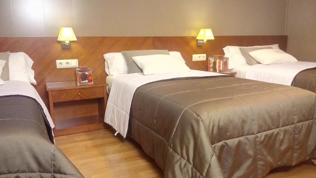 Hotel Avenida Room Type - Triple Room