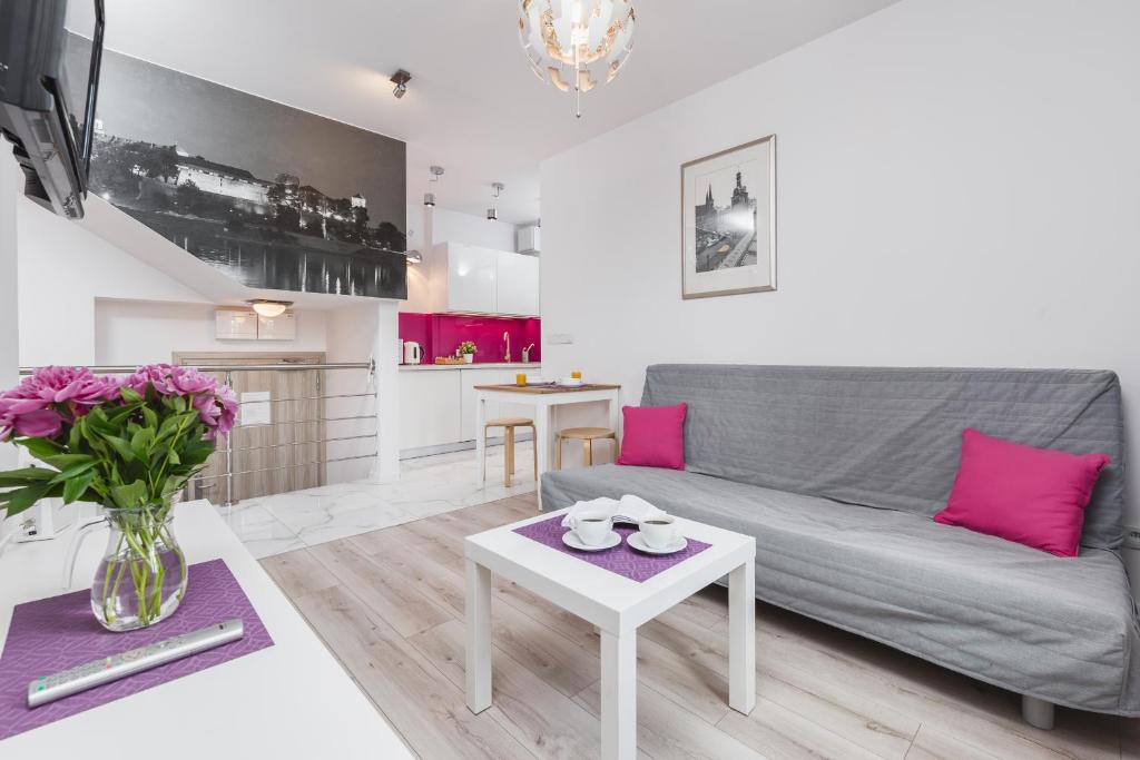 Апартаменты (Апартаменты с 1 спальней 10), Flower Residence