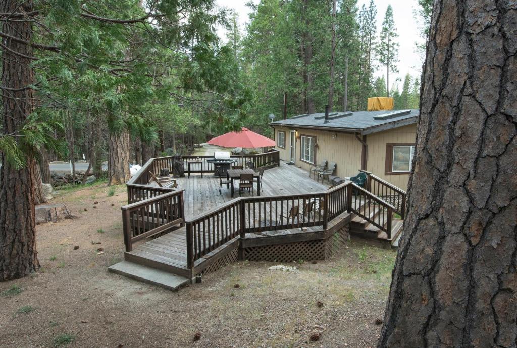 42R Rosenberg's Creekside Cabin photo 3
