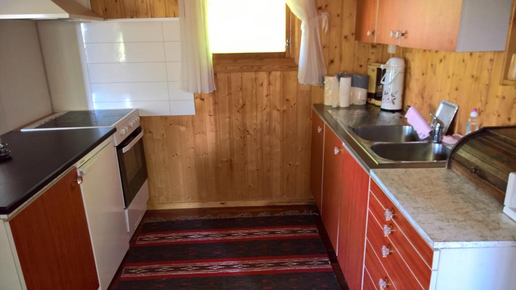 Skogheim Two-Bedroom Cottage photo 4
