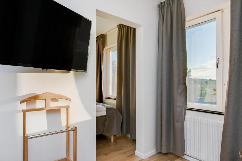 Трехместный (Стандартный трехместный номер), First Hotel Brommaplan